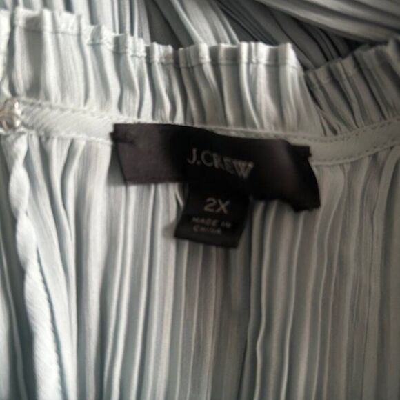 J. Crew Green Crinkle Chiffon V-detail blouse, size 2X - Picture 4 of 4